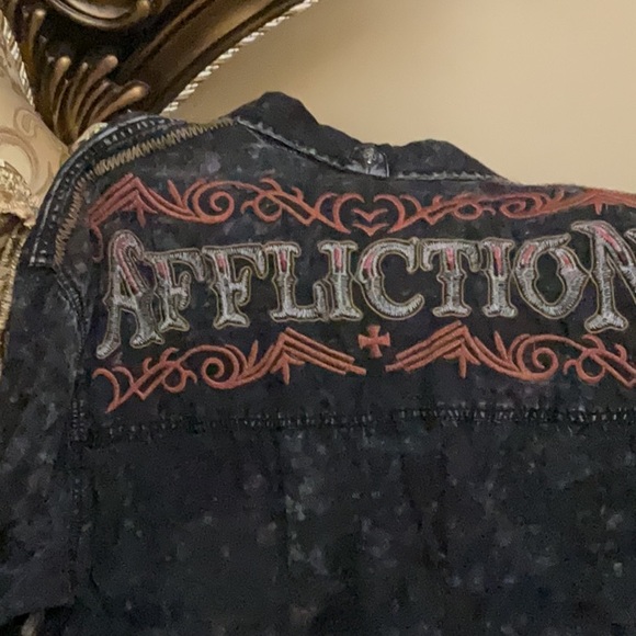 Used - Picture 5 of 6